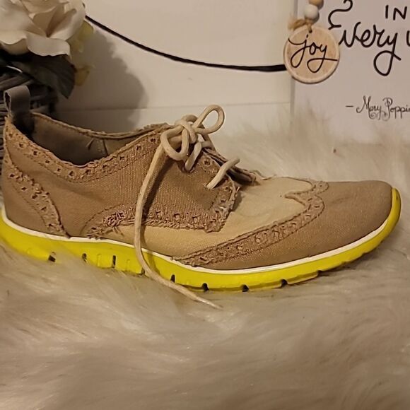 Cole Haan shoes 5 1/2 B - Picture 2 of 6